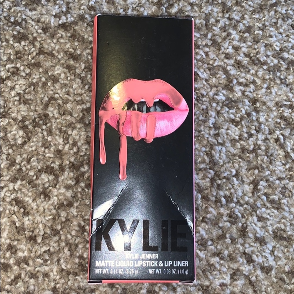 Kylie SHOW OFF Matte Lip Kit